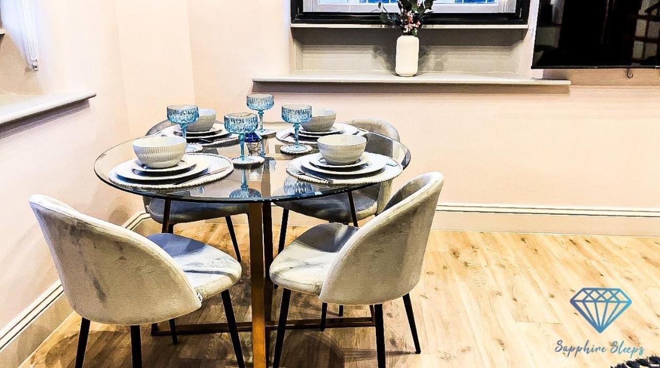 M1 City Centre 3 Bed 3 Bath Luxe Penthouse Manchester Exteriör bild